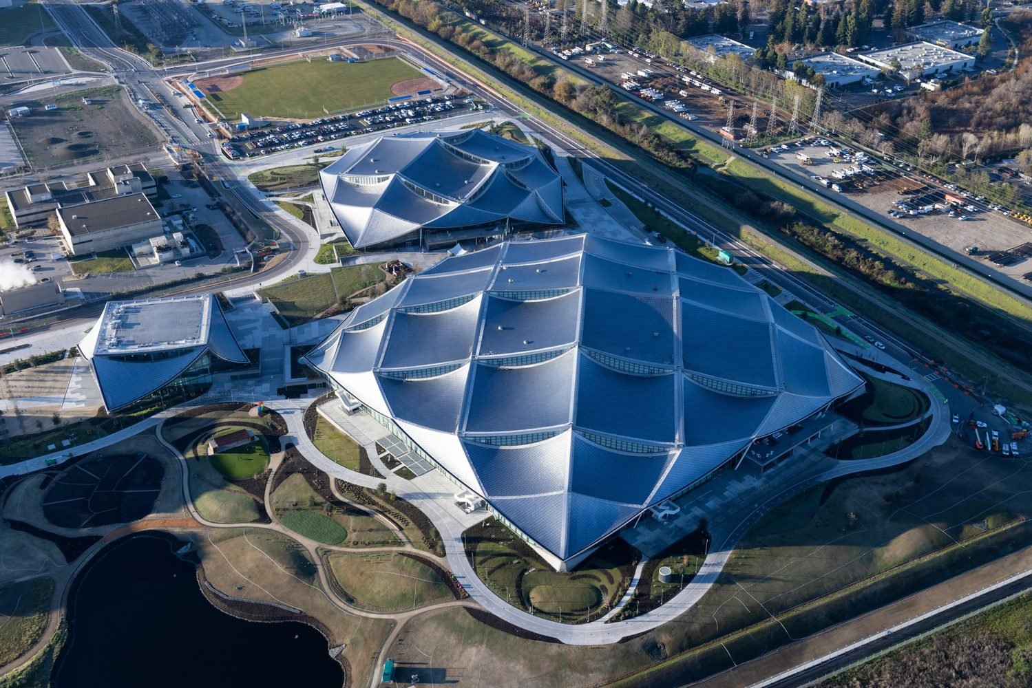 Google Bayview, Sunnyvale, California: corporate hq & campus project, Heatherwick Studio · BIG, view 1